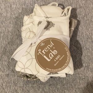 Trend Lab 4- Pack Bibs